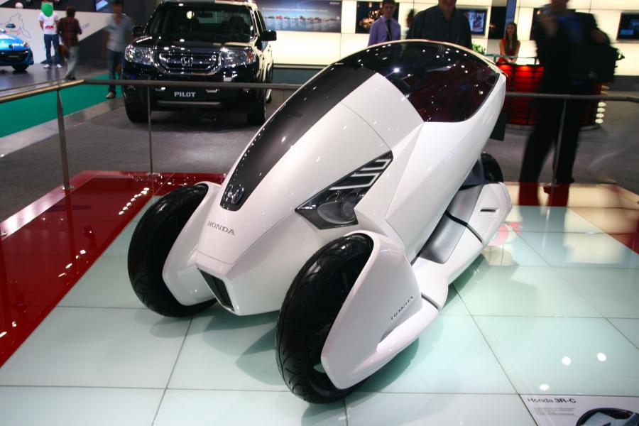  Honda 3R-C Electric Vehicle Concept 2010 года  (фото 24 из 36)